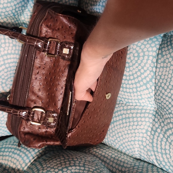 Brown Crocodile US Polo Embossed Leather Handbag - Picture 8 of 12